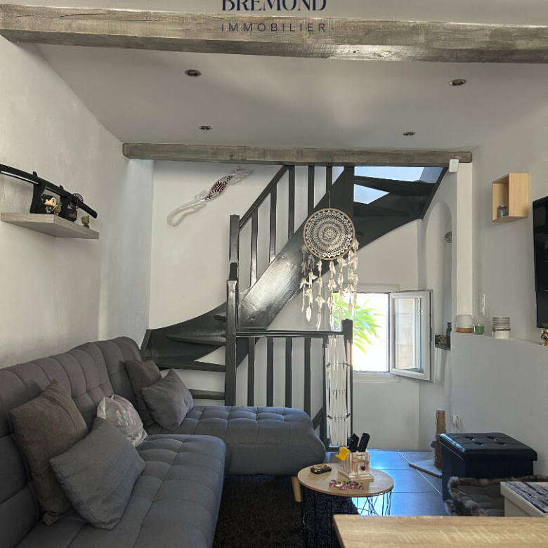 Maison de village Saint Maximin La Sainte Baume 3 pièces 55m2 plus terrasse