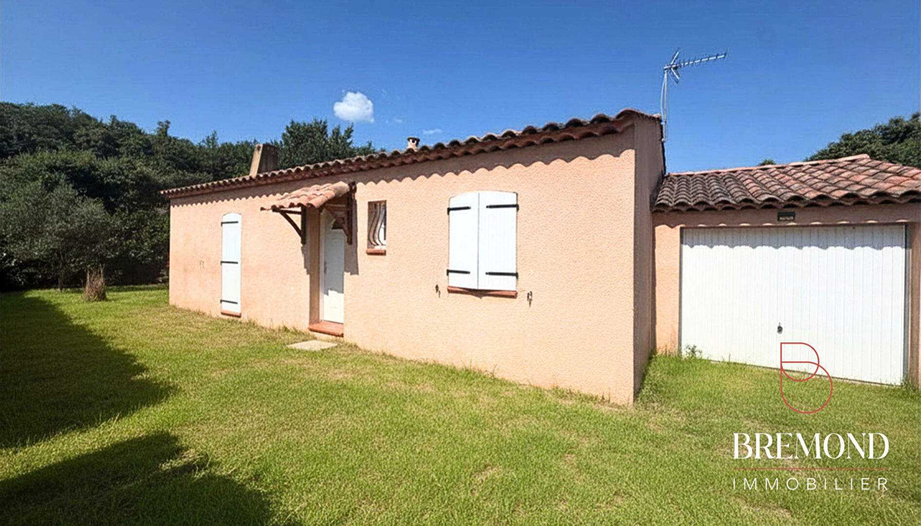 Maison plain-pied 80m2 au calme avec garage à la Roquebrussanne