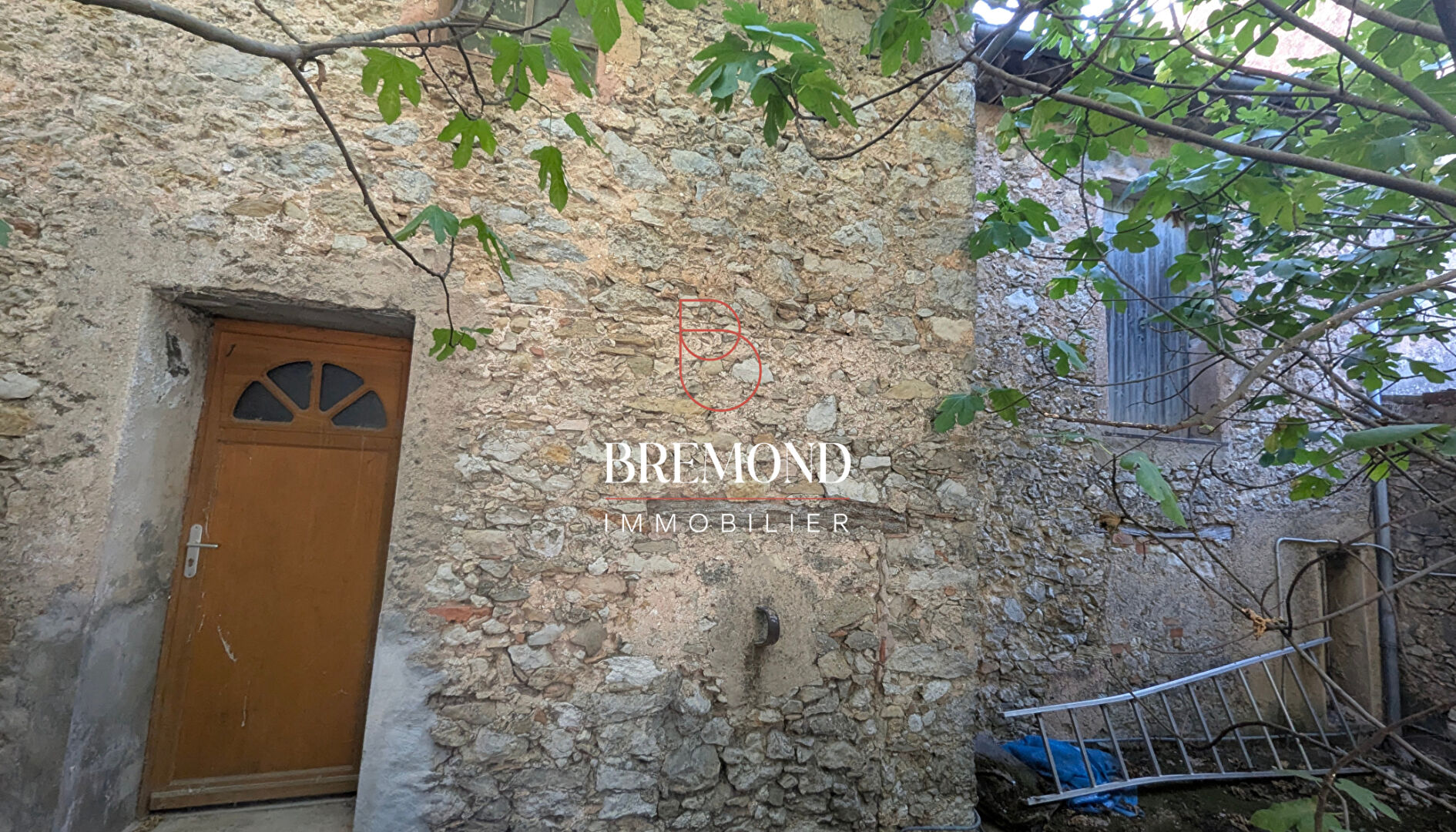 59468097f IMMEUBLE DE RAPPORT À RÉNOVER à CAMPS-LA-SOURCE